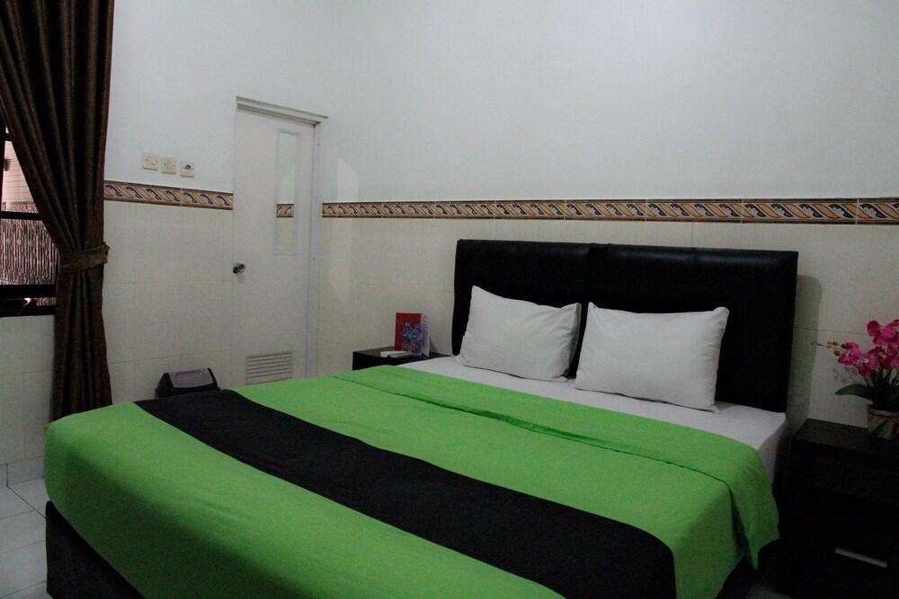 Pondok Denayu Homestay Kuta Lombok Esterno foto